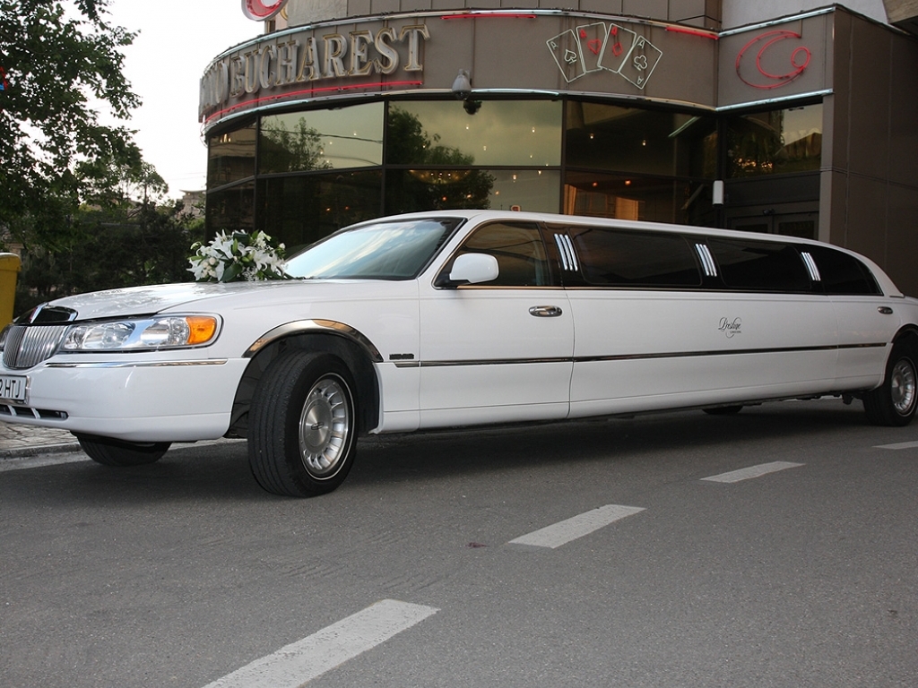 Limuzina Lincoln Town Car