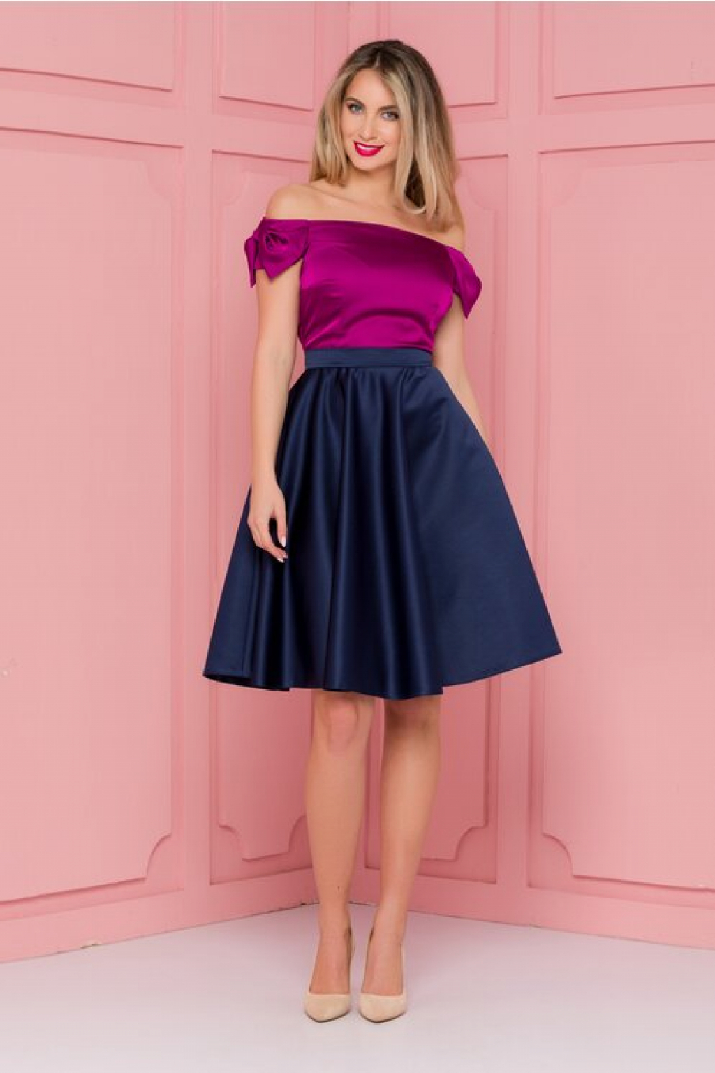 Rochie MBG clos bleumarin si magenta cu funde la umeri