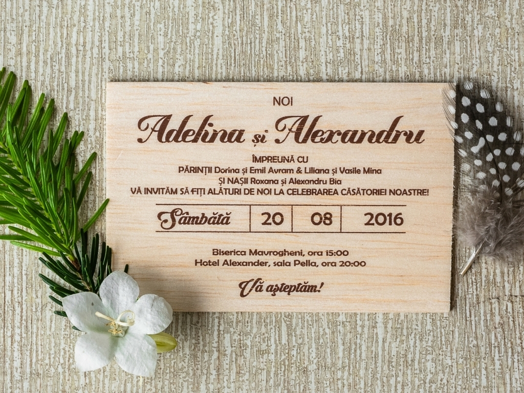 Invitatie pe lemn