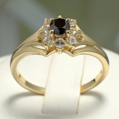 Inel de logodna din Aur cu Diamant Negru si Diamante i006DnDi
