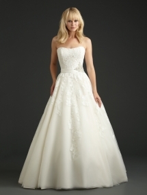 Allure Bridals P969