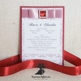 Invitatie eleganta cu model floral si catarama cu strasuri