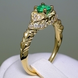 Inel de logodna din aur cu smarald si diamante 500SMDI