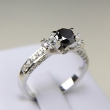 Inel de logodna din Aur cu diamant negru si diamante 510DnDi