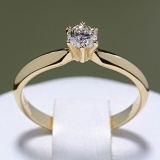 Inel de logodna din aur cu diamant 009