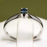 Inel de logodna din aur cu diamant albastru 004DB
