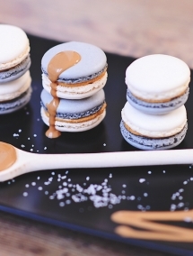 Macaron Caramel cu Unt Sarat