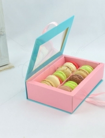 Cutie 10 Macarons